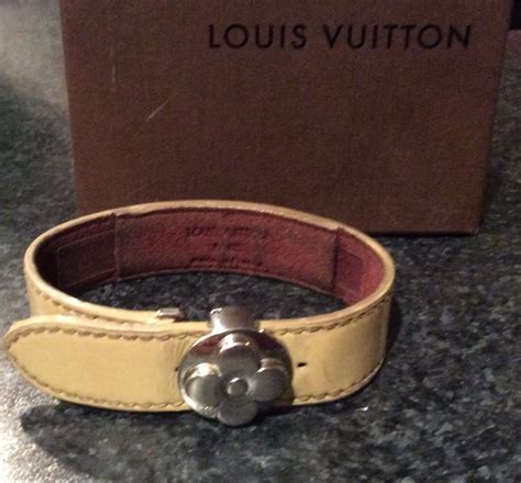 garantie louis vuitton armband|Louis Vuitton leather repair.